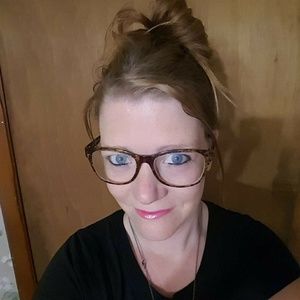 Meet your Posher, Lacy